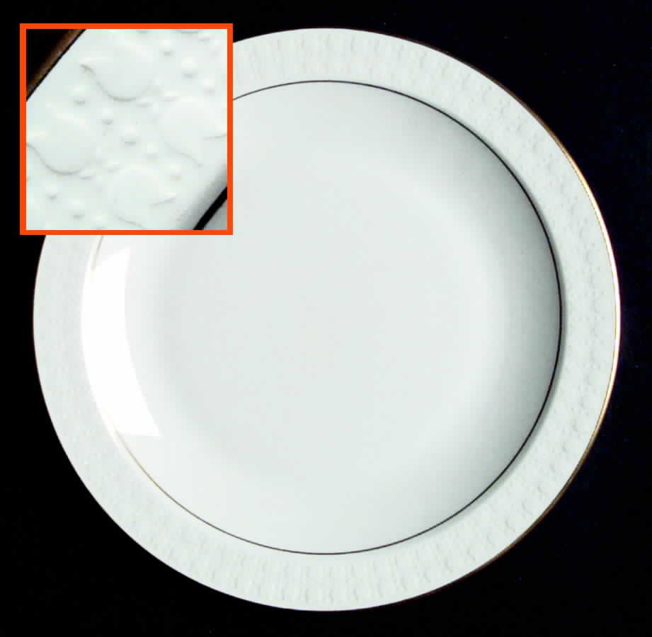 Sculptured Rim (Gold Trim, Pyroceram, Centura) Dinner Plate by Corning Corelle-1