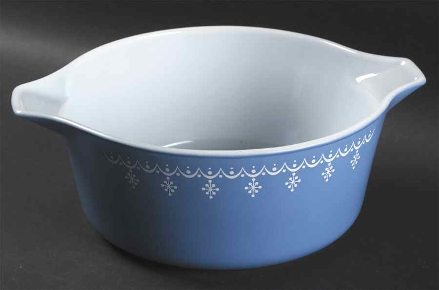 Snowflake Blue (Corelle) 2.5 Qt Round Casserole No Lid by Corning Corelle-1