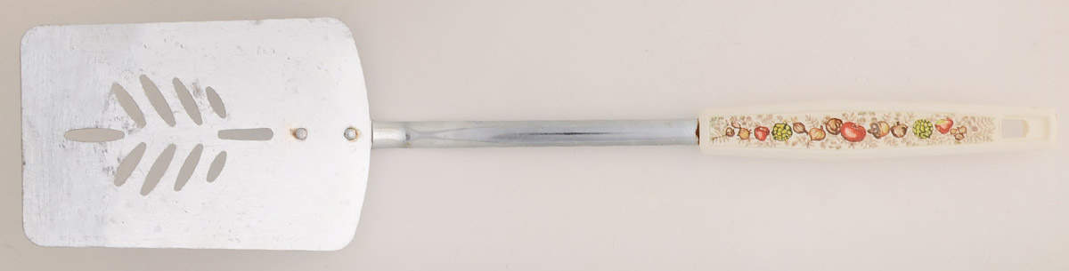 Spice of Life (Centura) Metal Spatula with Plastic Handle by Corning Corelle-1