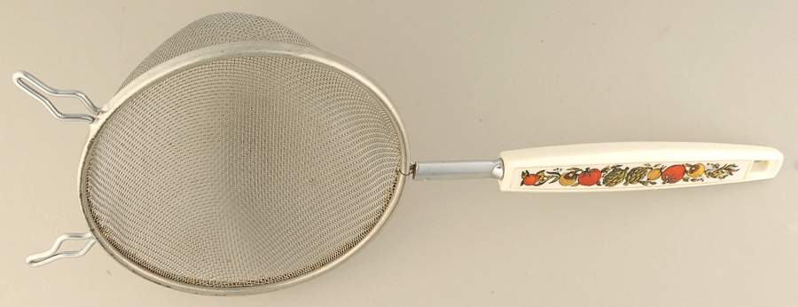 Spice of Life (Centura) Medium Handled Wire Strainer by Corning Corelle-1