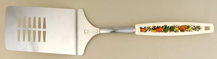 Spice of Life (Centura) Metal Spatula with Plastic Handle by Corning Corelle-1