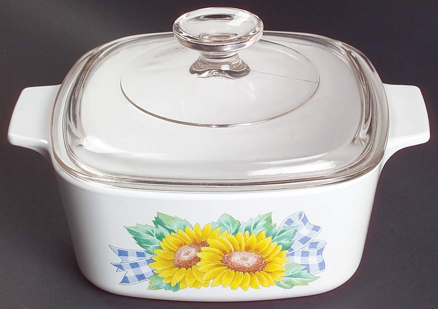 Sunsations (Corelle) 1.5 Quart Square Casserole with Lid by Corning Corelle-1