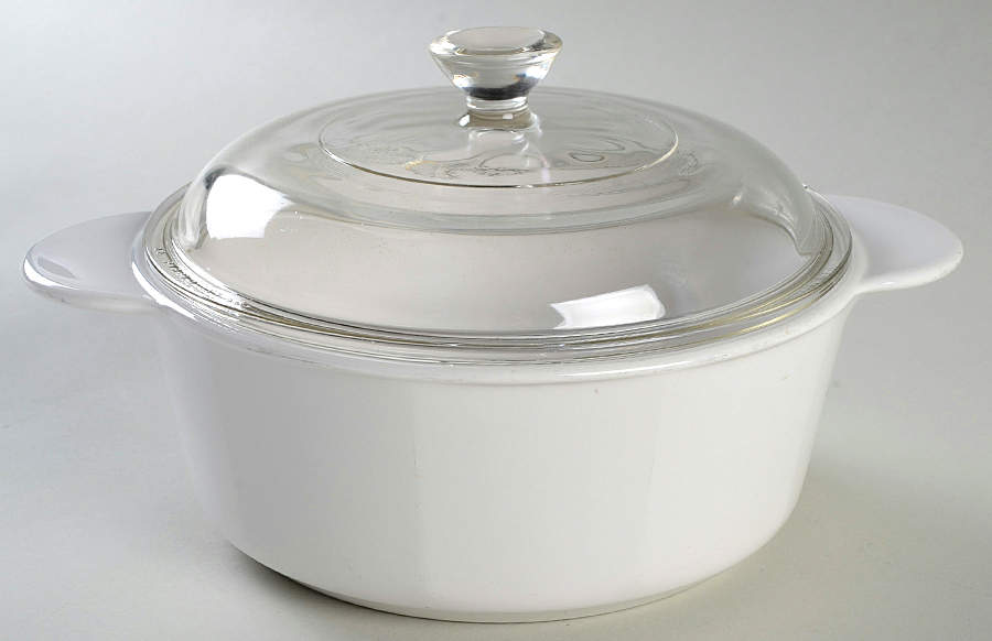 White Coupe 1.5 Qt Round Covered Casserole by Corning Corelle-1