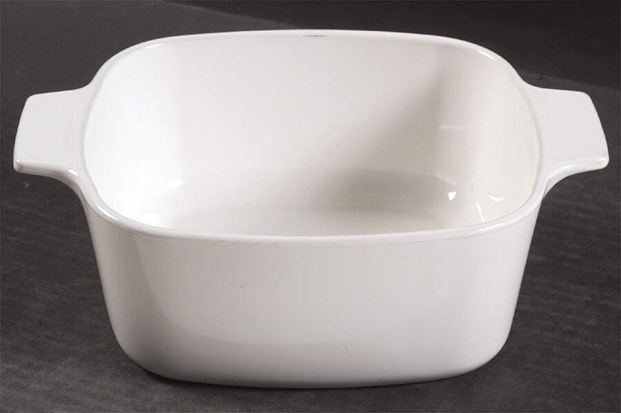 White Coupe 1.5 Quart Square Casserole No Lid by Corning Corelle-1