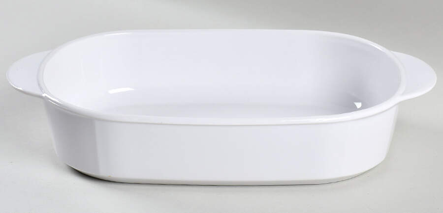 White Coupe 12'' Oval Baker by Corning Corelle-1