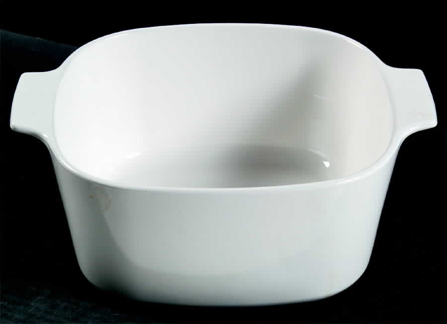 White Coupe 3 Quart Square Casserole No Lid by Corning Corelle-1