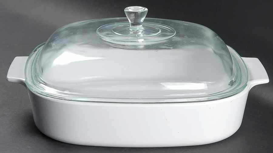 White Coupe 2.5 Quart Square Casserole with Lid by Corning Corelle-1