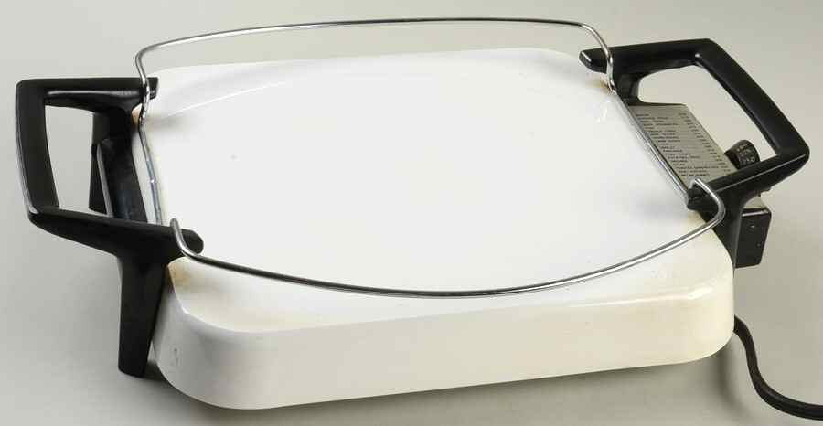 White Coupe Ceramic Electric Warmer with Cord by Corning Corelle-1