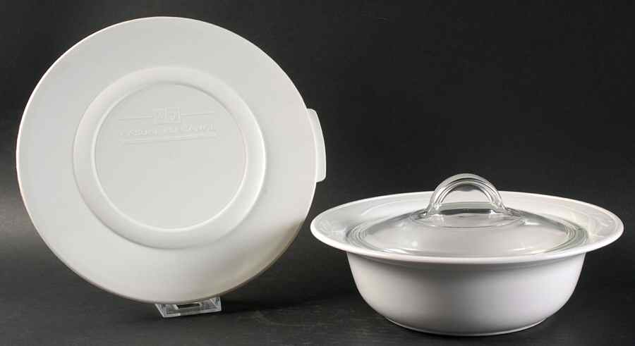White Flora 1.50 Qt Rd Covered Casserole w/Glass & Plastic Lid by Corning Corelle-1
