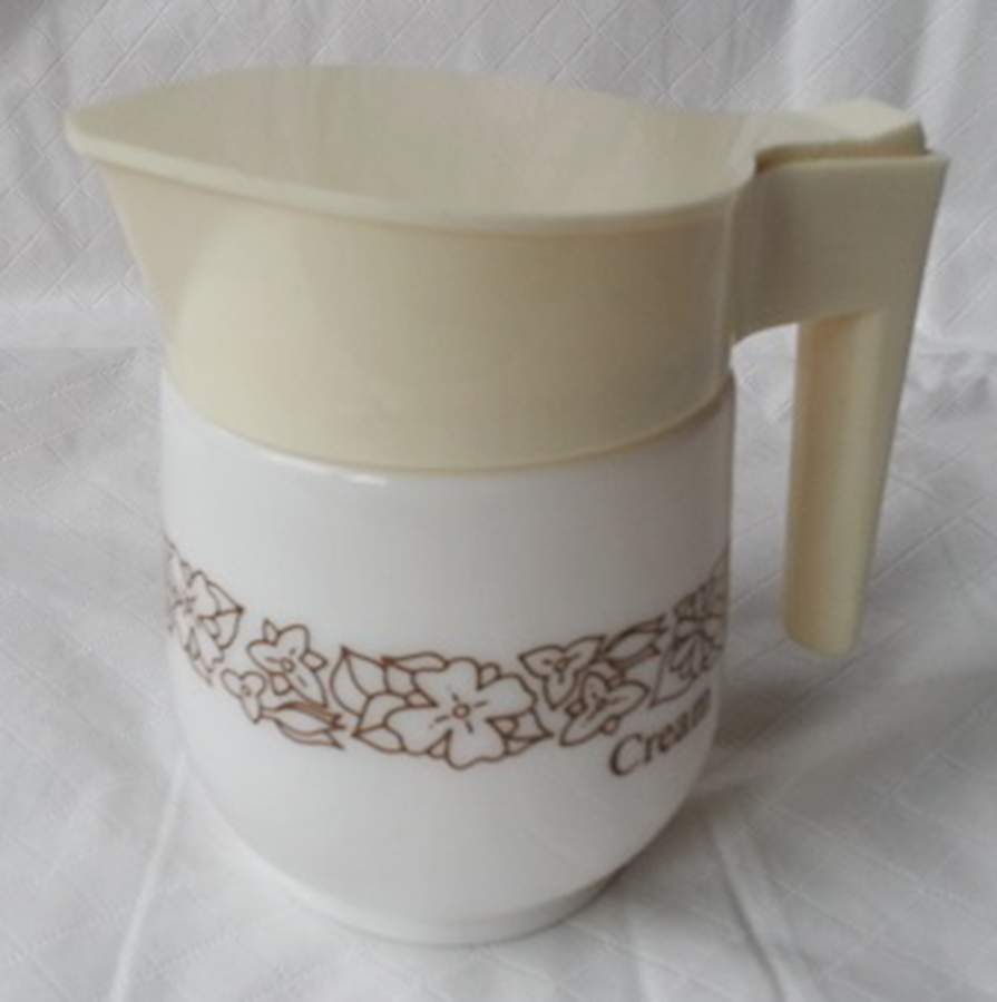 Woodland Brown (Corelle) Creamer Glassware & Plastic Lid by Corning Corelle-1