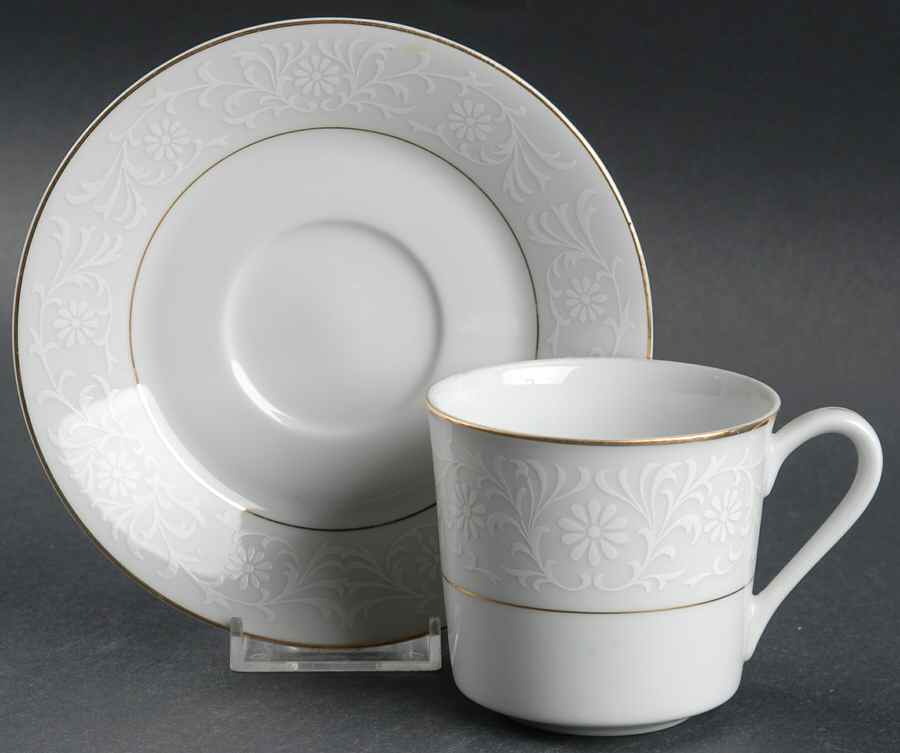 Chantilly Flat Cup & Saucer Set by Coventry-Japan-1