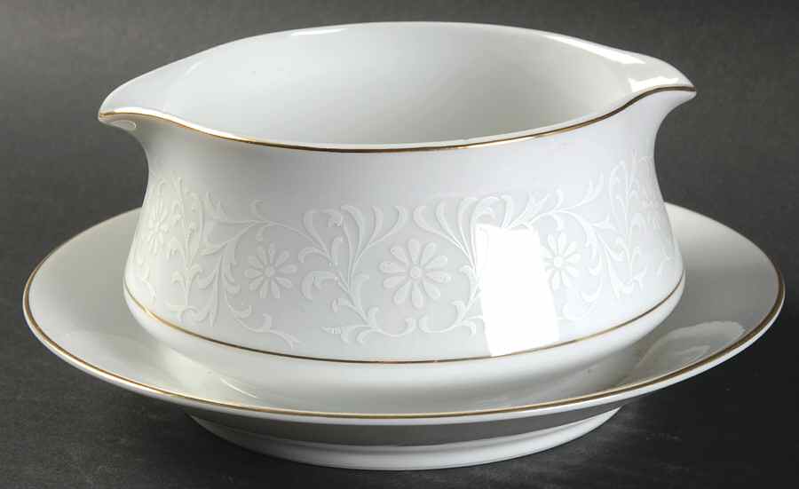 Chantilly Gravy Boat with Attached Underplate by Coventry-Japan-1
