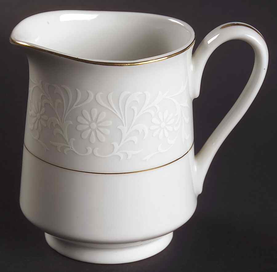 Chantilly Creamer by Coventry-Japan-1