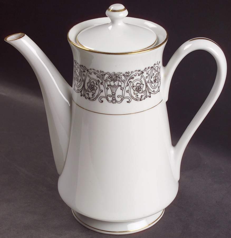 Laurent Coffee Pot & Lid by Coventry-Japan-1