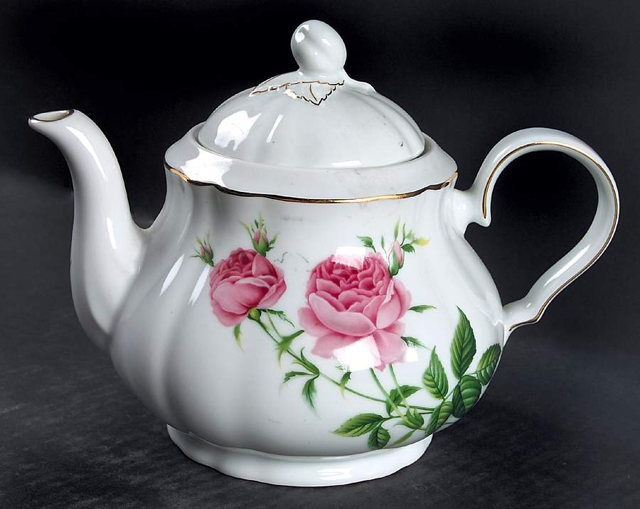 Rose Teapot & Lid by Christineholm-1