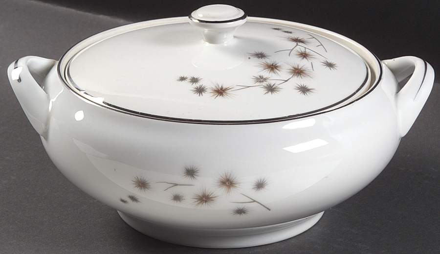 Platinum Star Burst Round Covered Vegetable by Creative-1