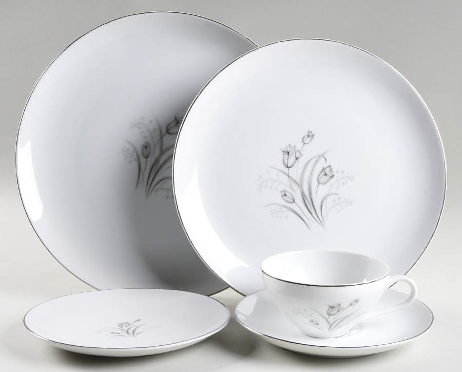 Royal Elegance 40 Piece Estate Set by Creative-1