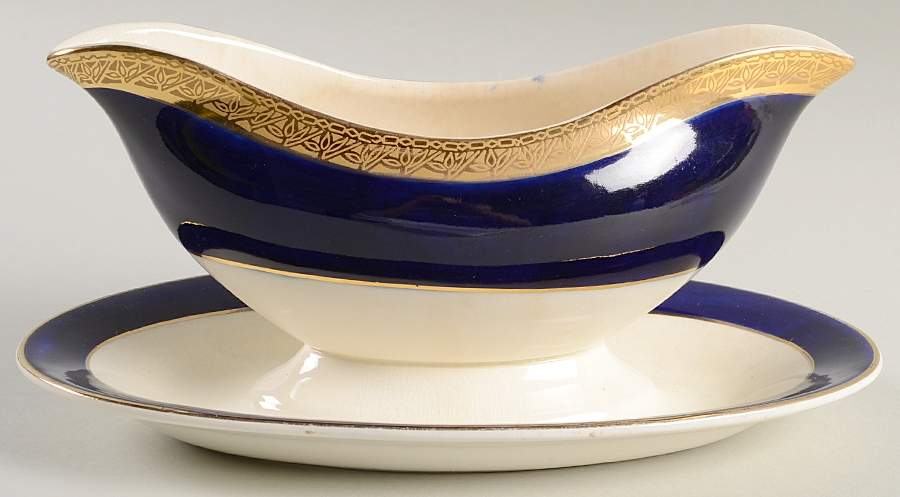 4934 Gravy Boat with Attached Underplate by Crown Ducal-1