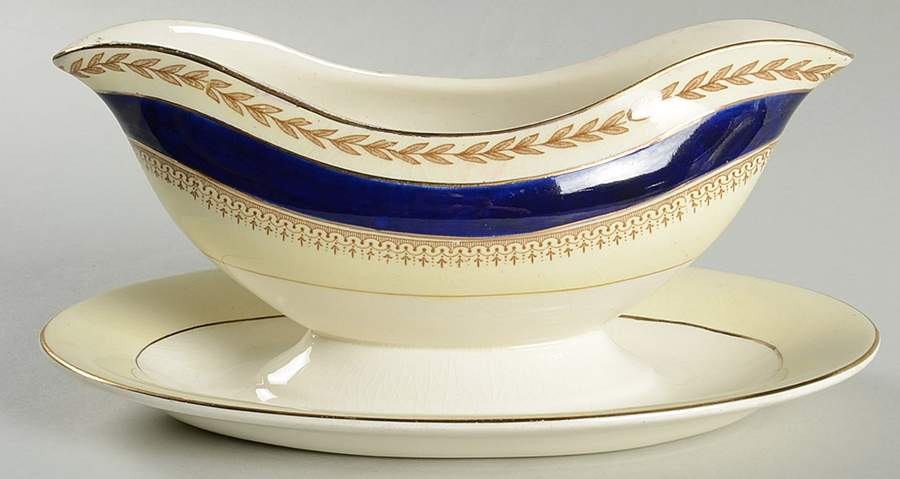 5478 Gravy Boat with Attached Underplate by Crown Ducal-1