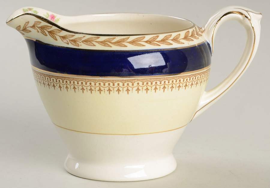 5478 Creamer by Crown Ducal-1