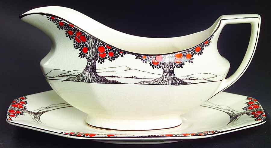 A1211 Gravy Boat & Underplate by Crown Ducal-1