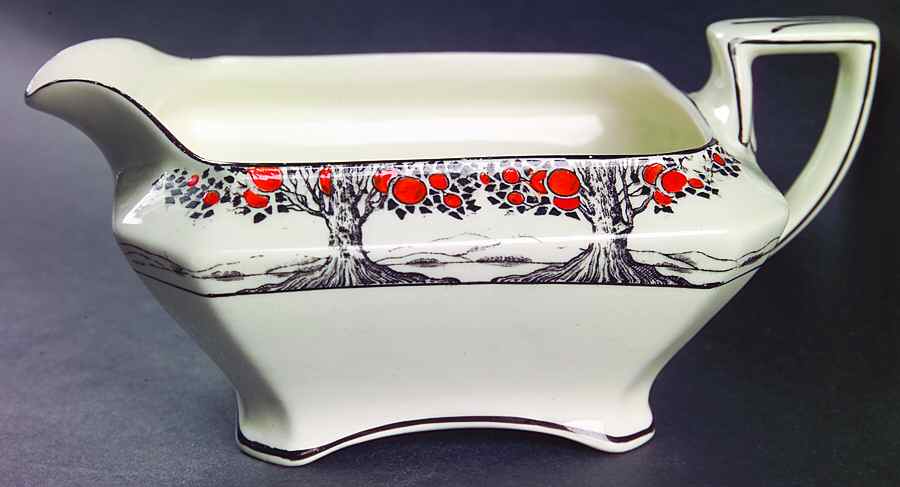 A1211 Creamer by Crown Ducal-1