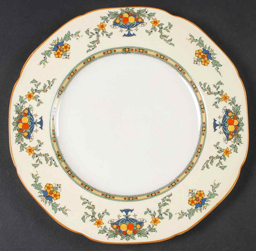 A1476 (Round, Scalloped) Salad Plate by Crown Ducal-1