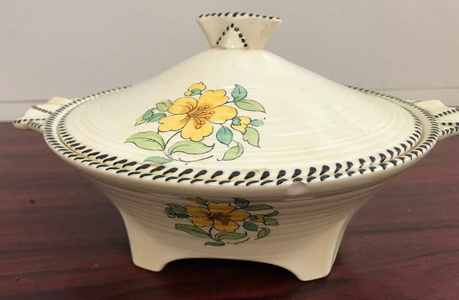 A3122 Round Covered Vegetable by Crown Ducal-1
