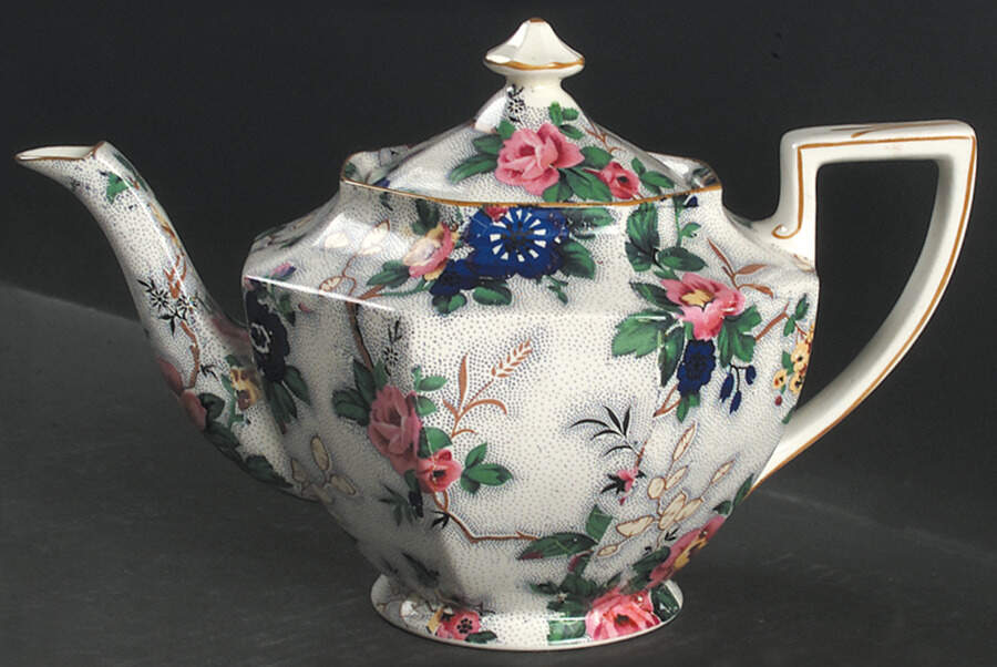 Ascot Teapot & Lid by Crown Ducal-1