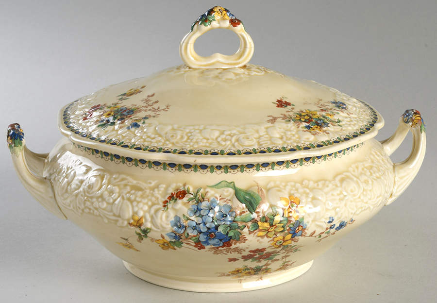 Berkshire Round Covered Vegetable by Crown Ducal-1
