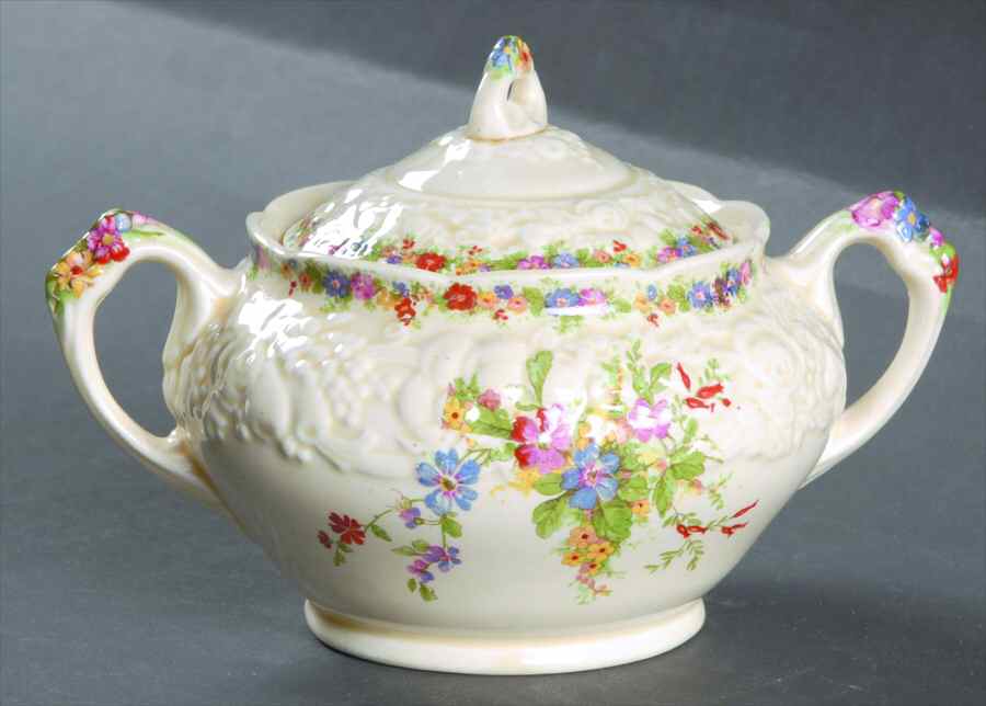 Berkshire Sugar Bowl & Lid by Crown Ducal-1