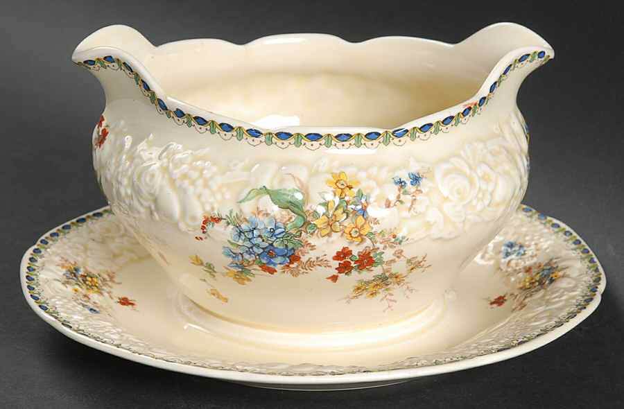 Berkshire Gravy Boat with Attached Underplate by Crown Ducal-1