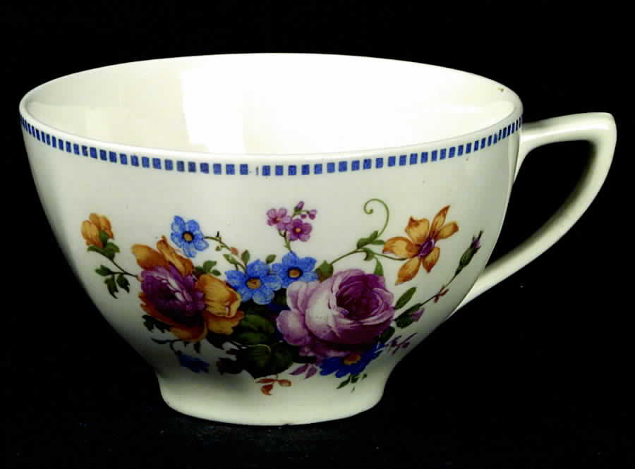 CRD13 Flat Cup by Crown Ducal-1