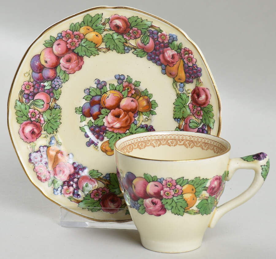 CRD15 Flat Demitasse Cup & Saucer Set by Crown Ducal-1