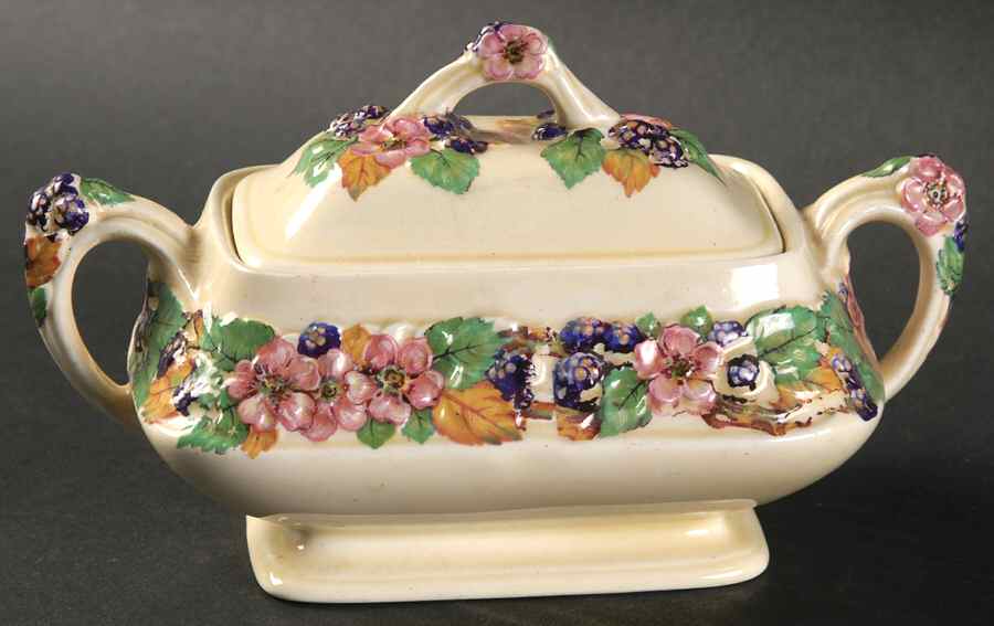 CRD18 Sugar Bowl & Lid by Crown Ducal-1