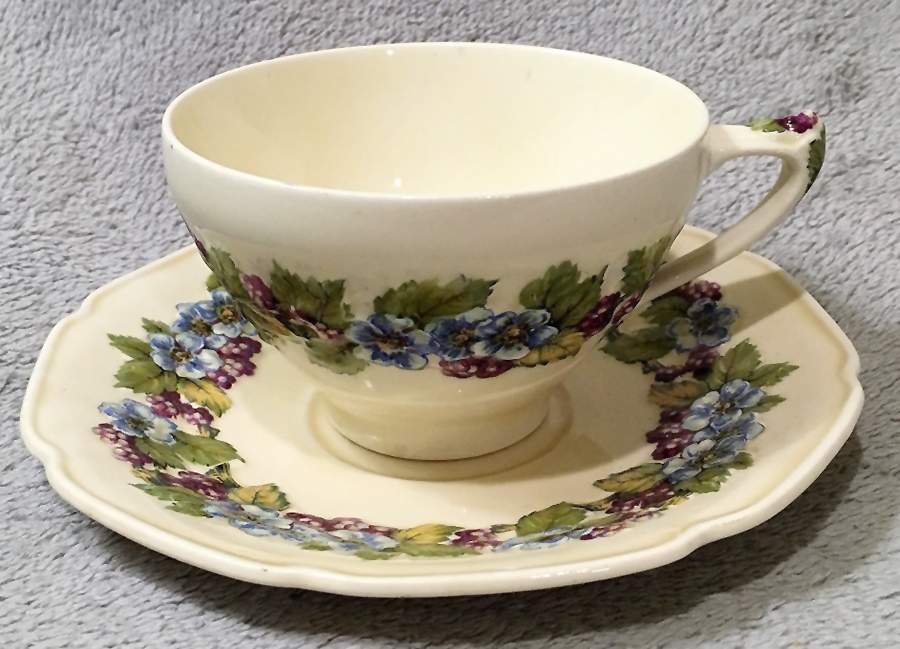 CRD23 Flat Cup & Saucer Set by Crown Ducal-1