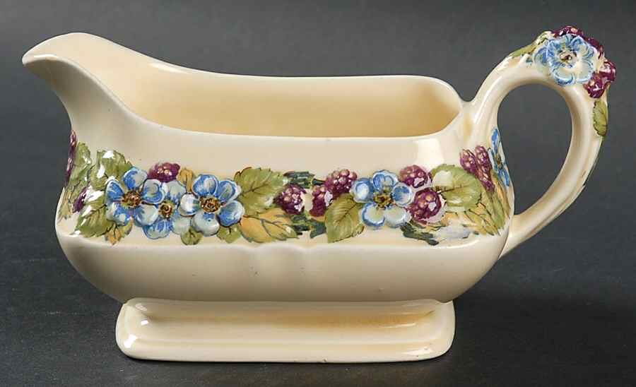 CRD23 Creamer by Crown Ducal-1