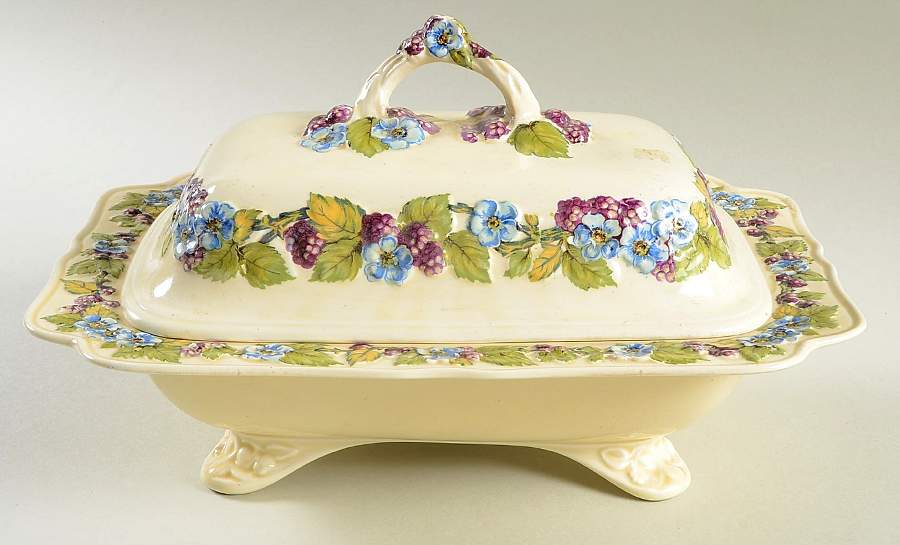 CRD23 Rectangular Covered Vegetable by Crown Ducal-1