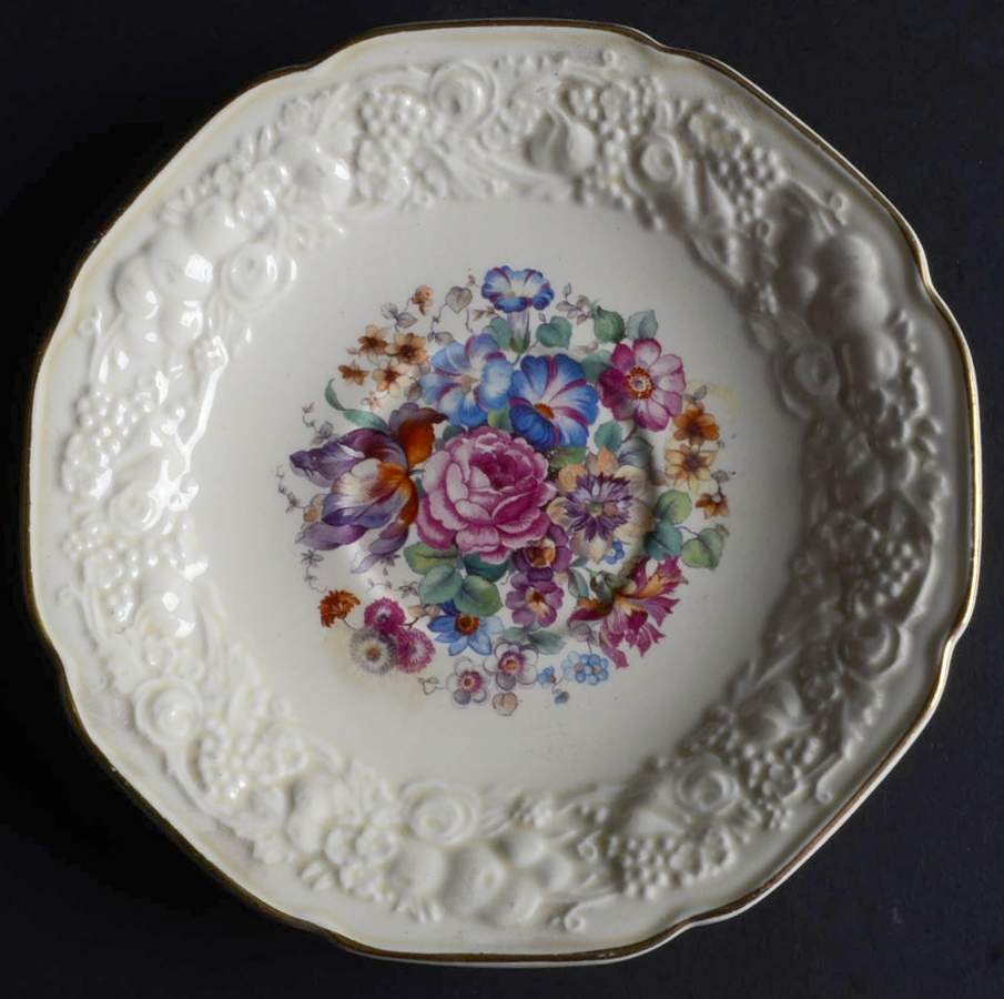 CRD3 Saucer by Crown Ducal-1