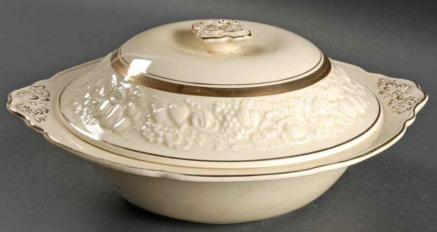 2057 Round Covered Vegetable by Crown Ducal-1