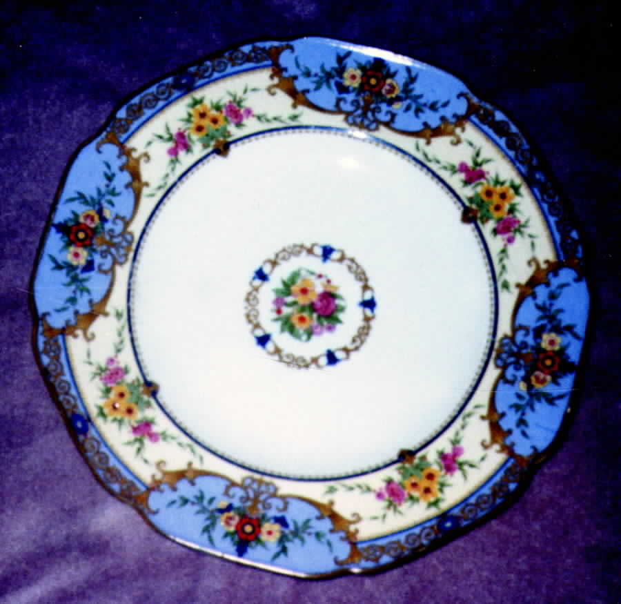 CRD41 Dinner Plate by Crown Ducal-1