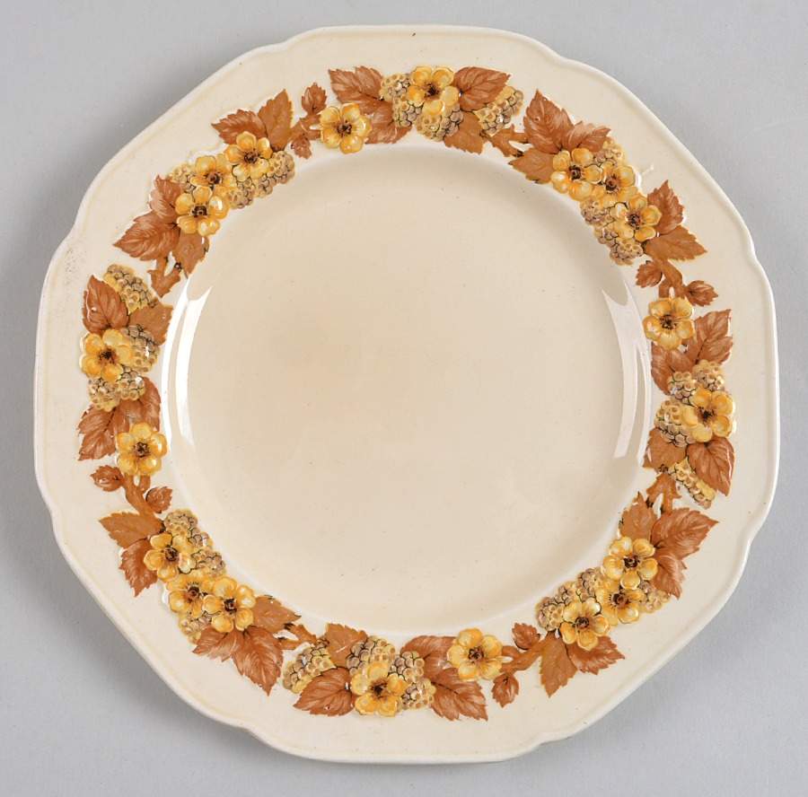 CRD5 Luncheon Plate by Crown Ducal-1
