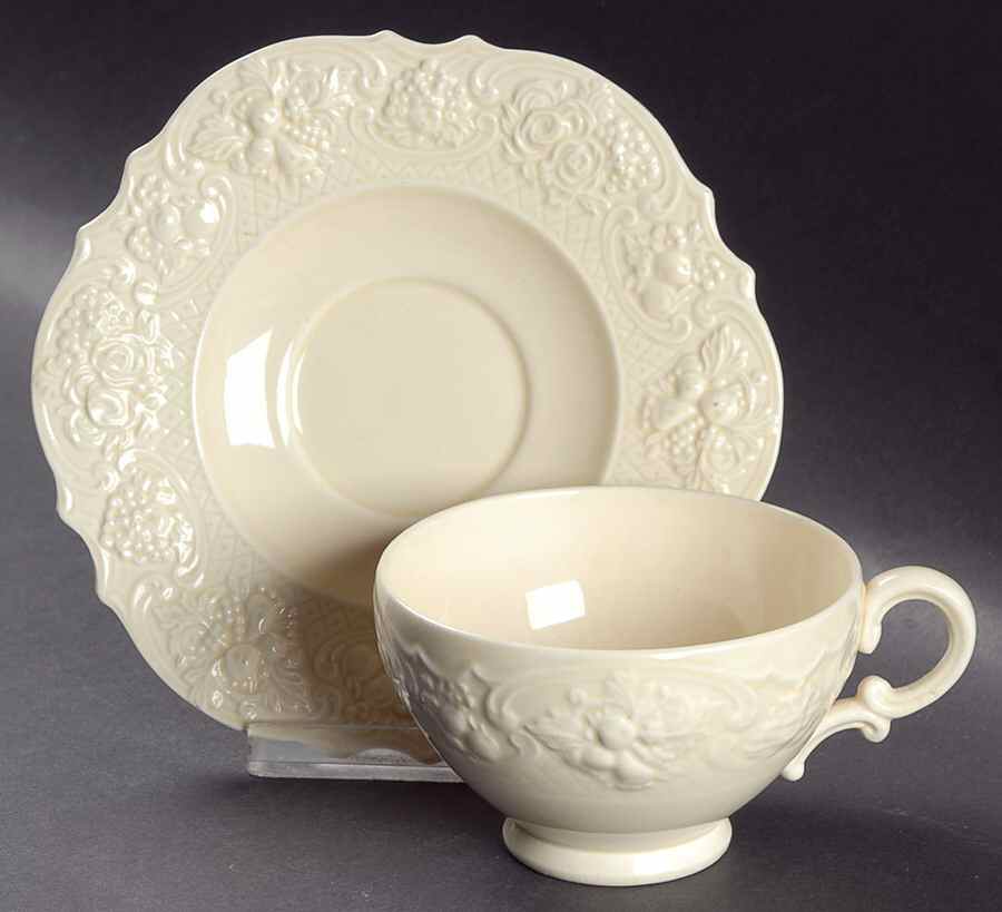 CRD6 Footed Cup & Saucer Set by Crown Ducal-1