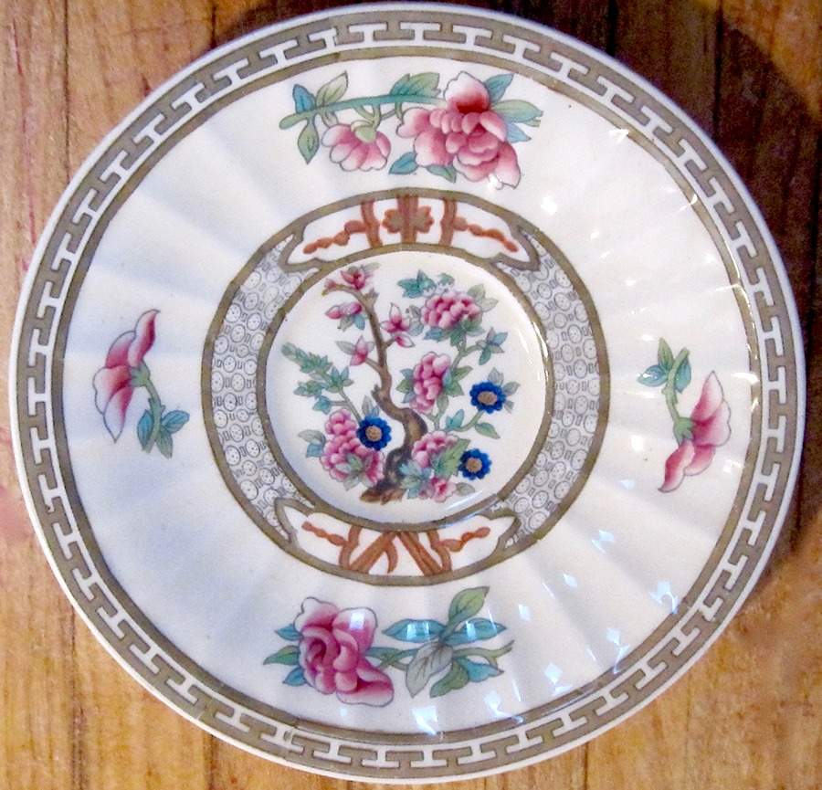 CRD69 Saucer by Crown Ducal-1