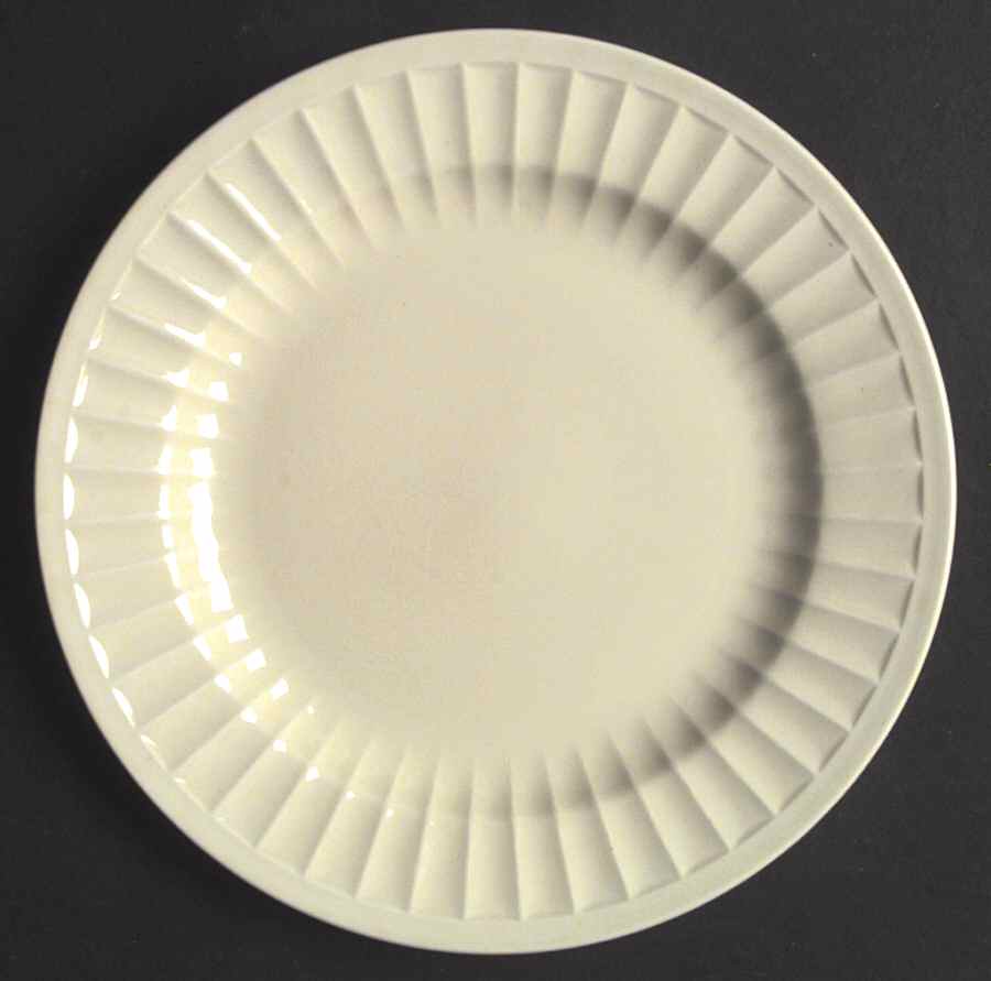 Early English Dinner Plate by Crown Ducal-1