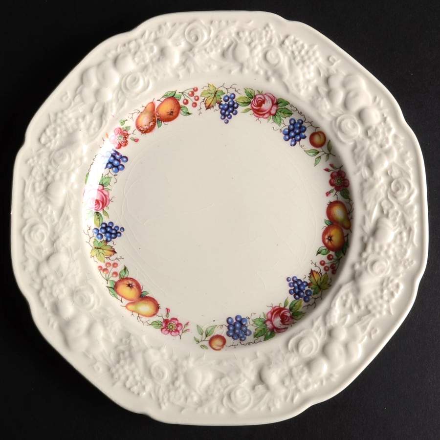 Florentine Garden (Colored Fruit) Bread & Butter Plate by Crown Ducal-1