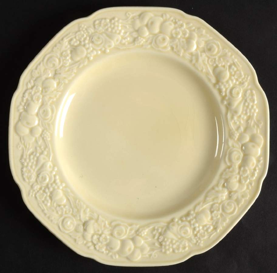 Florentine Dark Cream Dessert/Pie Plate by Crown Ducal-1