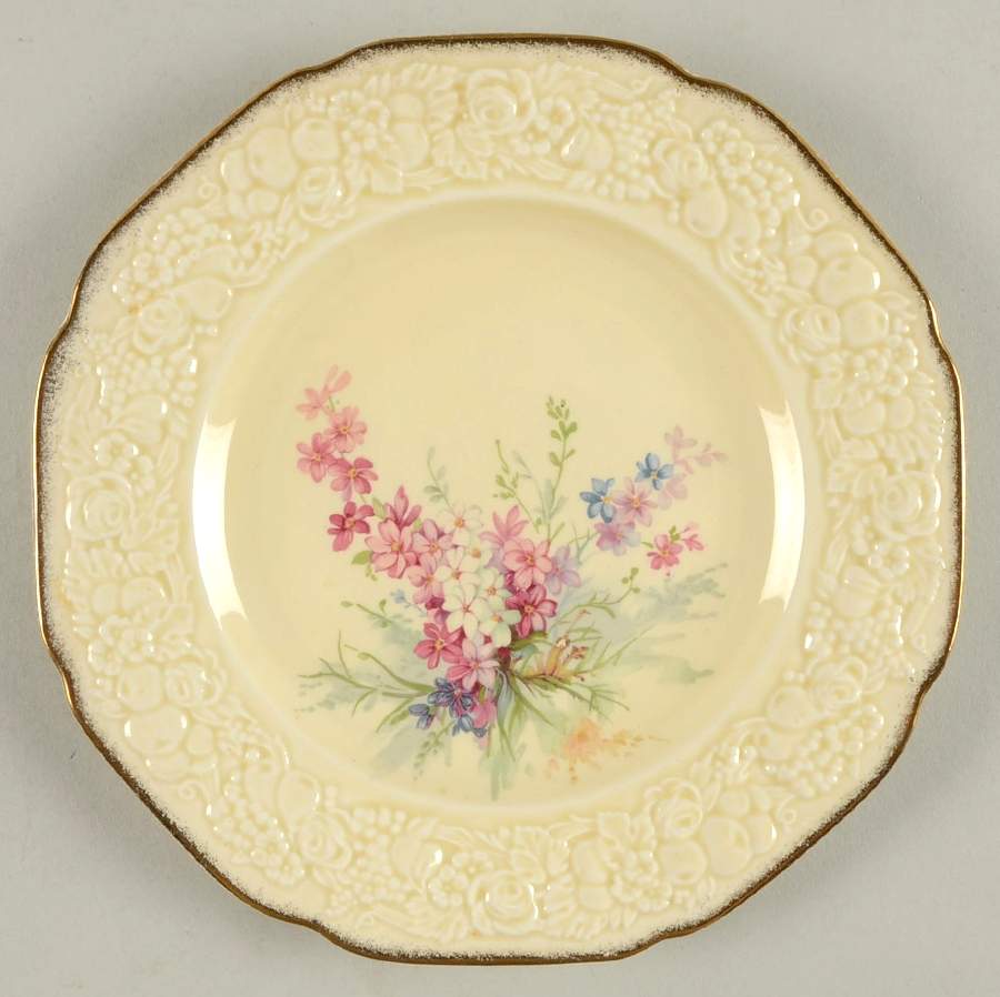 Picardy Luncheon Plate by Crown Ducal-1