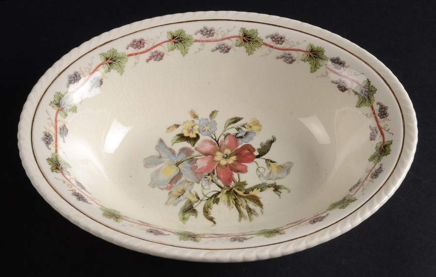 Riviera 9" Oval Vegetable Bowl by Crown Ducal-1