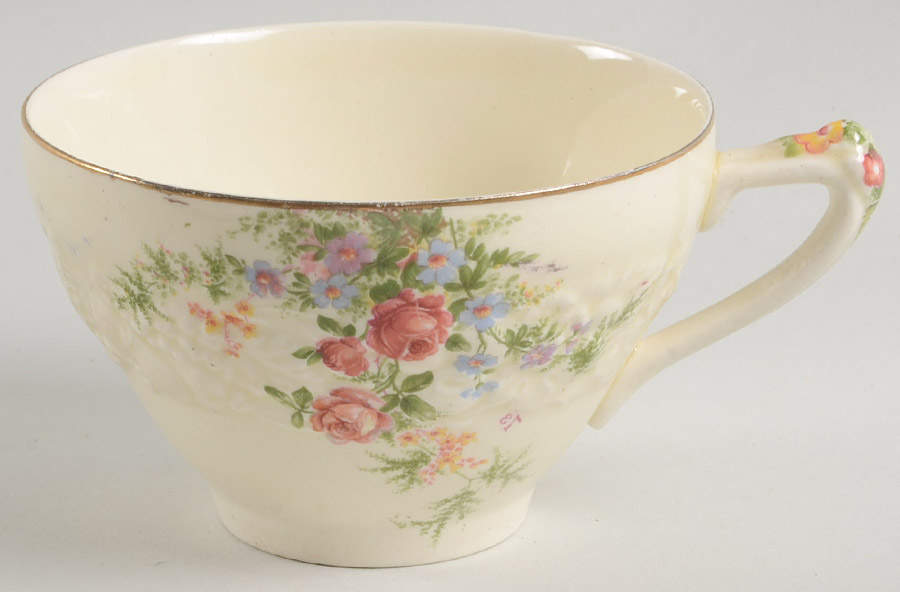 Rosalie Oversized Cup by Crown Ducal-1